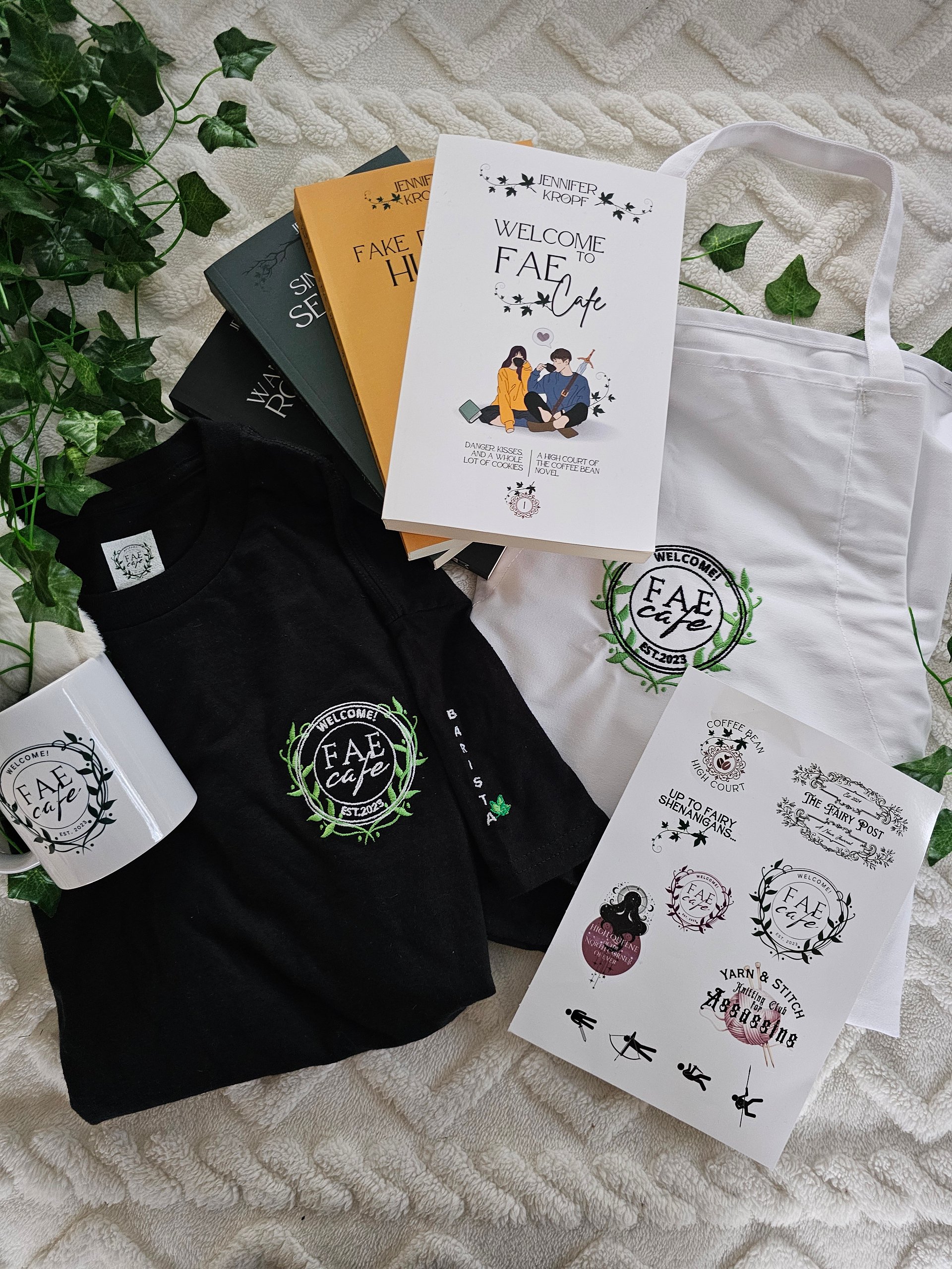 Fae Cafe Apron - White product image (7)