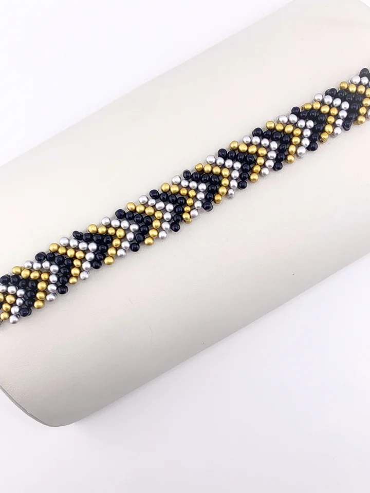 Chevron Peanut Bead Bracelet - Black/Gold product image (2)