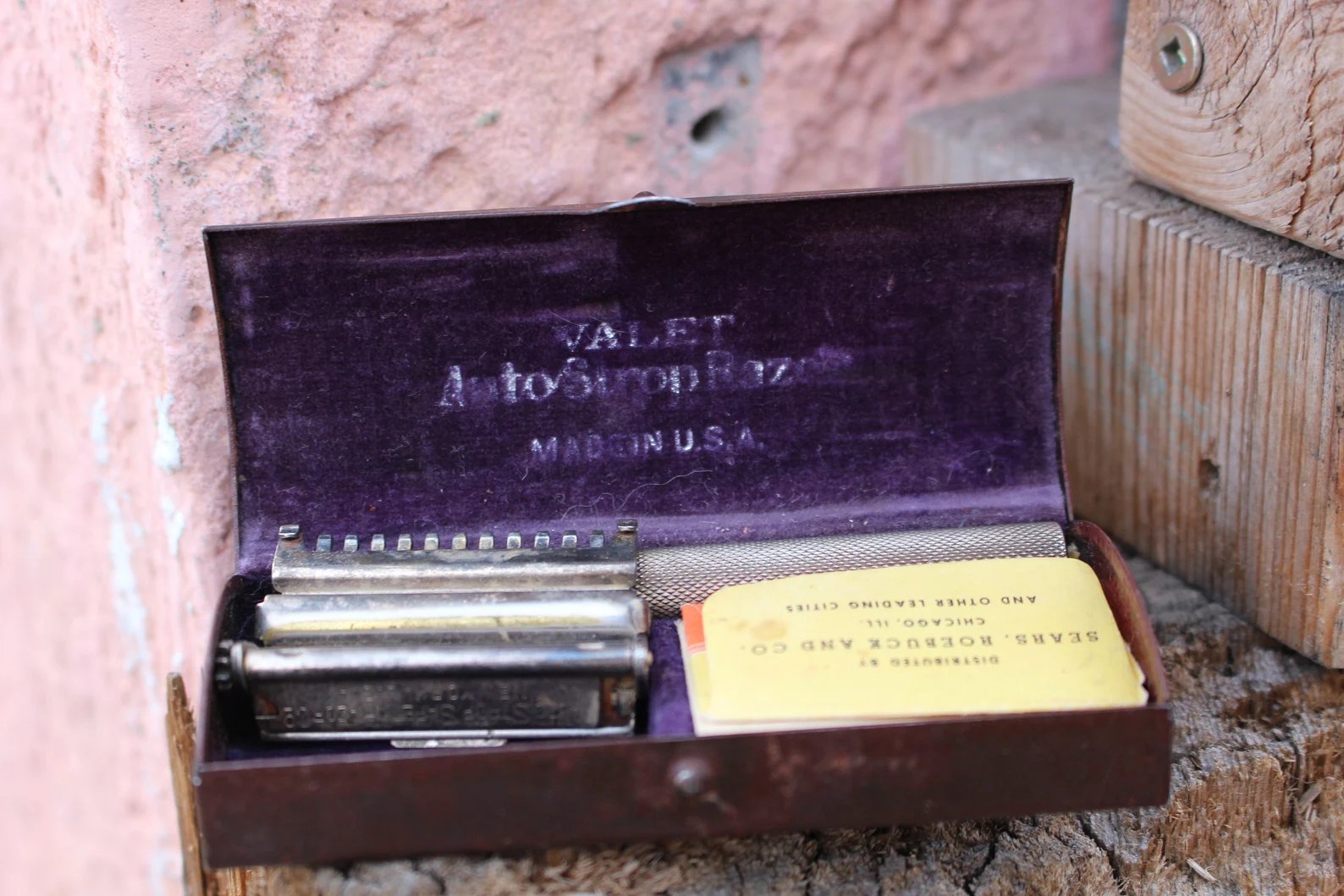Artifact No.03 - Portable Shaving Kit product image (5)