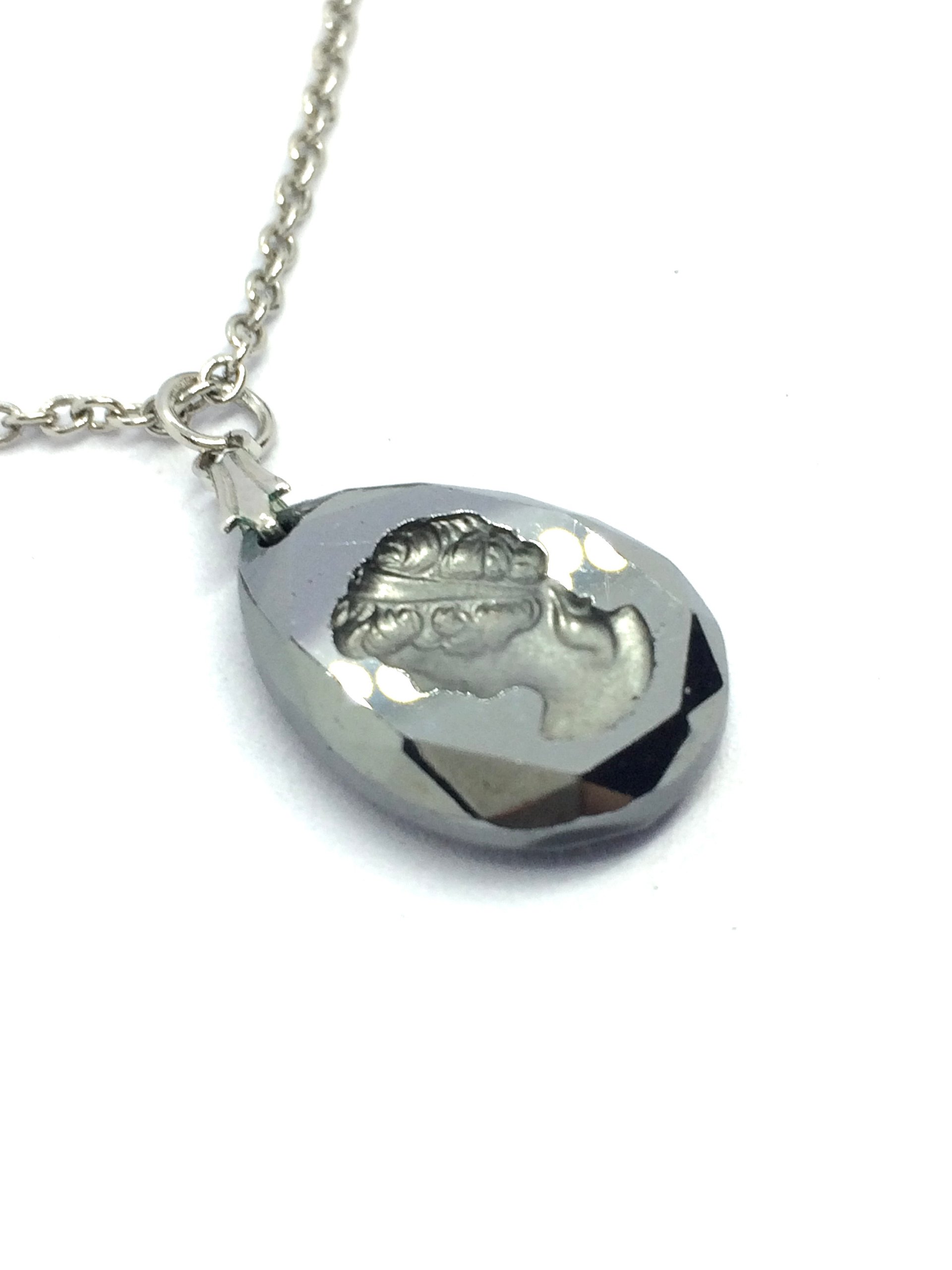The Modern Muse Necklace product image (6)
