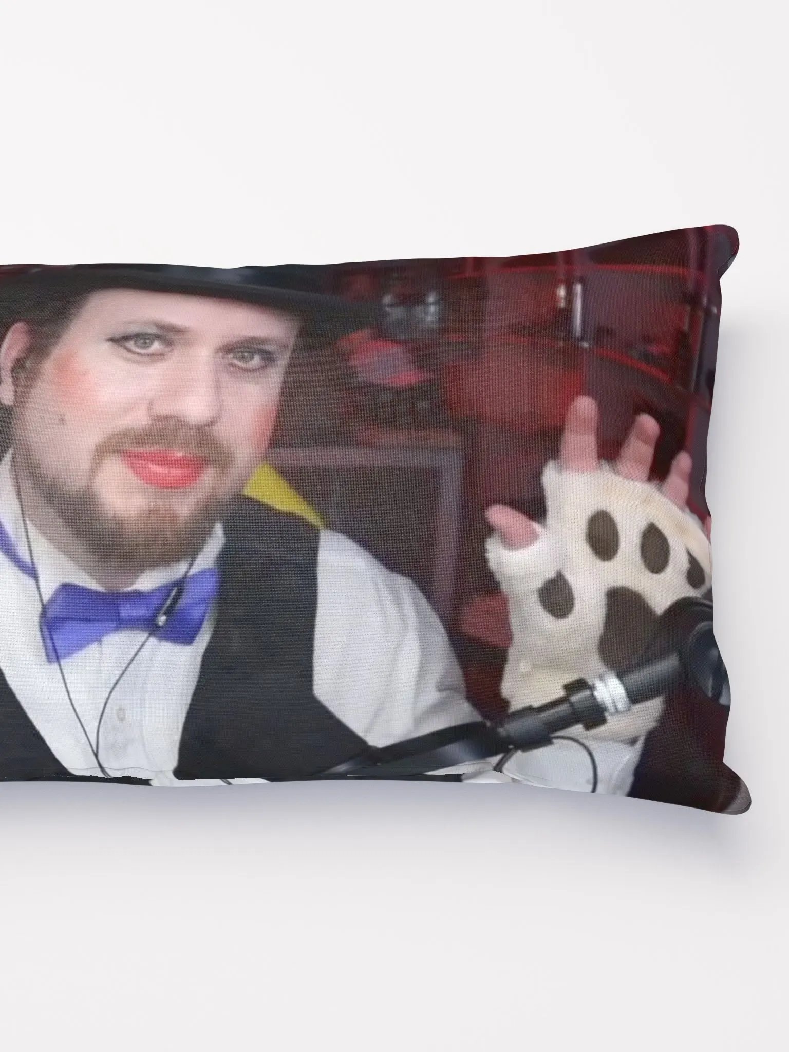 uWu Pillow! product image (2)