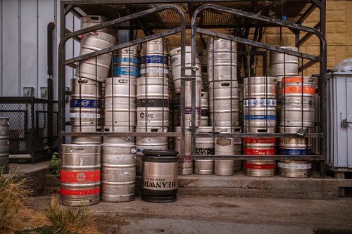 Alleyway Kegger 🍻

Another little find while wandering around Georgetown with @austinphotowalkers. Glad the walk got me out a...