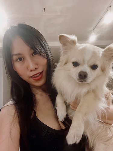 Moon🦊 says hi
.
.
.
.
.
#fluffy 
#bestfriend
#puppy
#cute