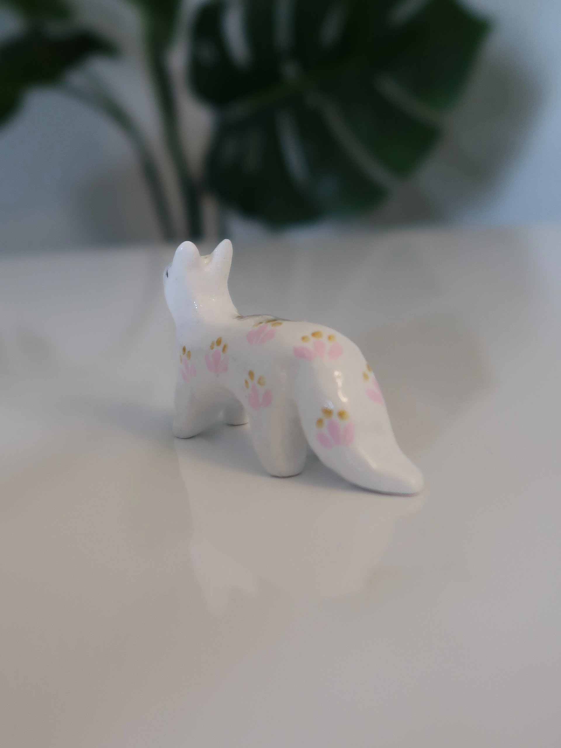 White Floral Fox Figurine product image (8)