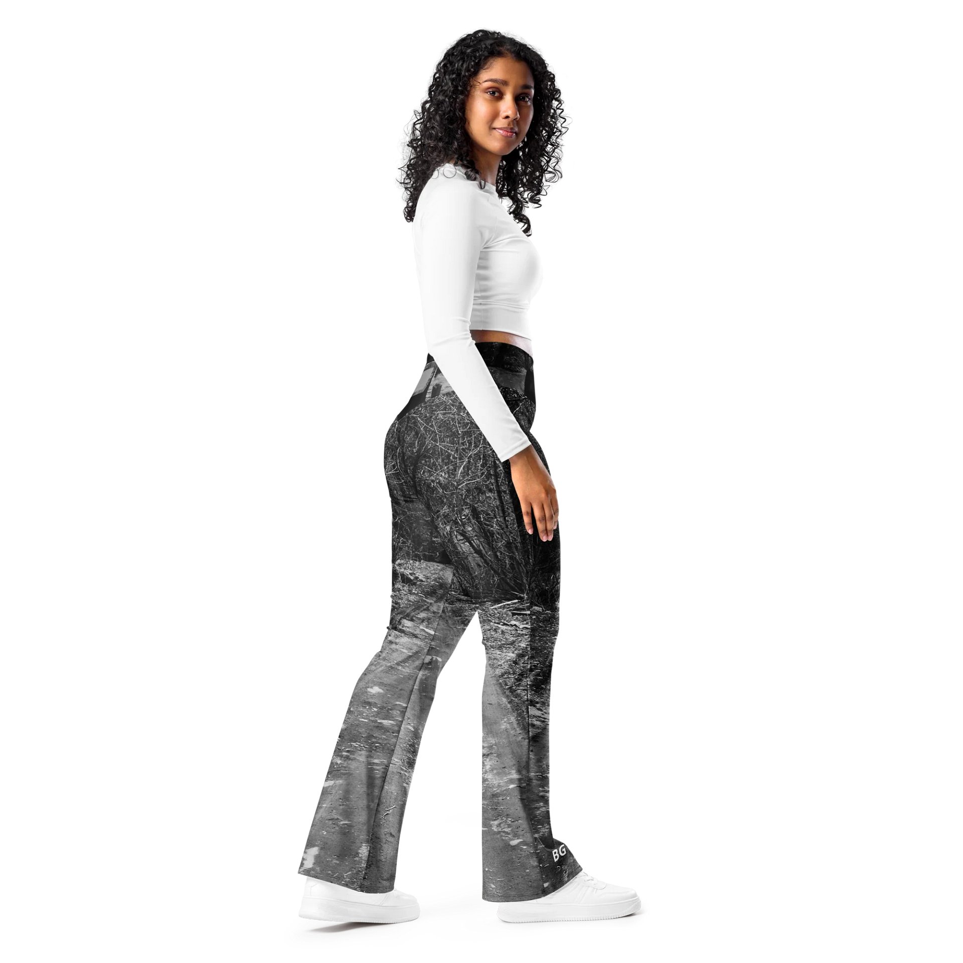 'Music For Horror Films' EcoFlare High-Waisted Leggings product image (9)