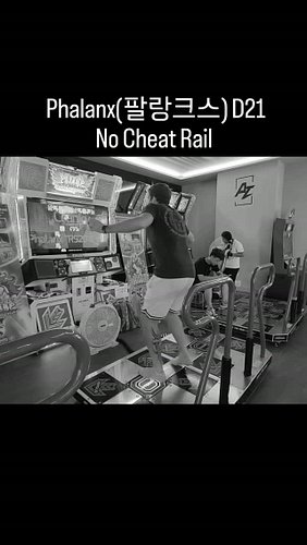 Phalanx(팔랑크스) D21 NO BAR No Cheat Rail | PUMP IT UP PHOENIX

It is me playing the dance mat in Korea. I tried this industrial...