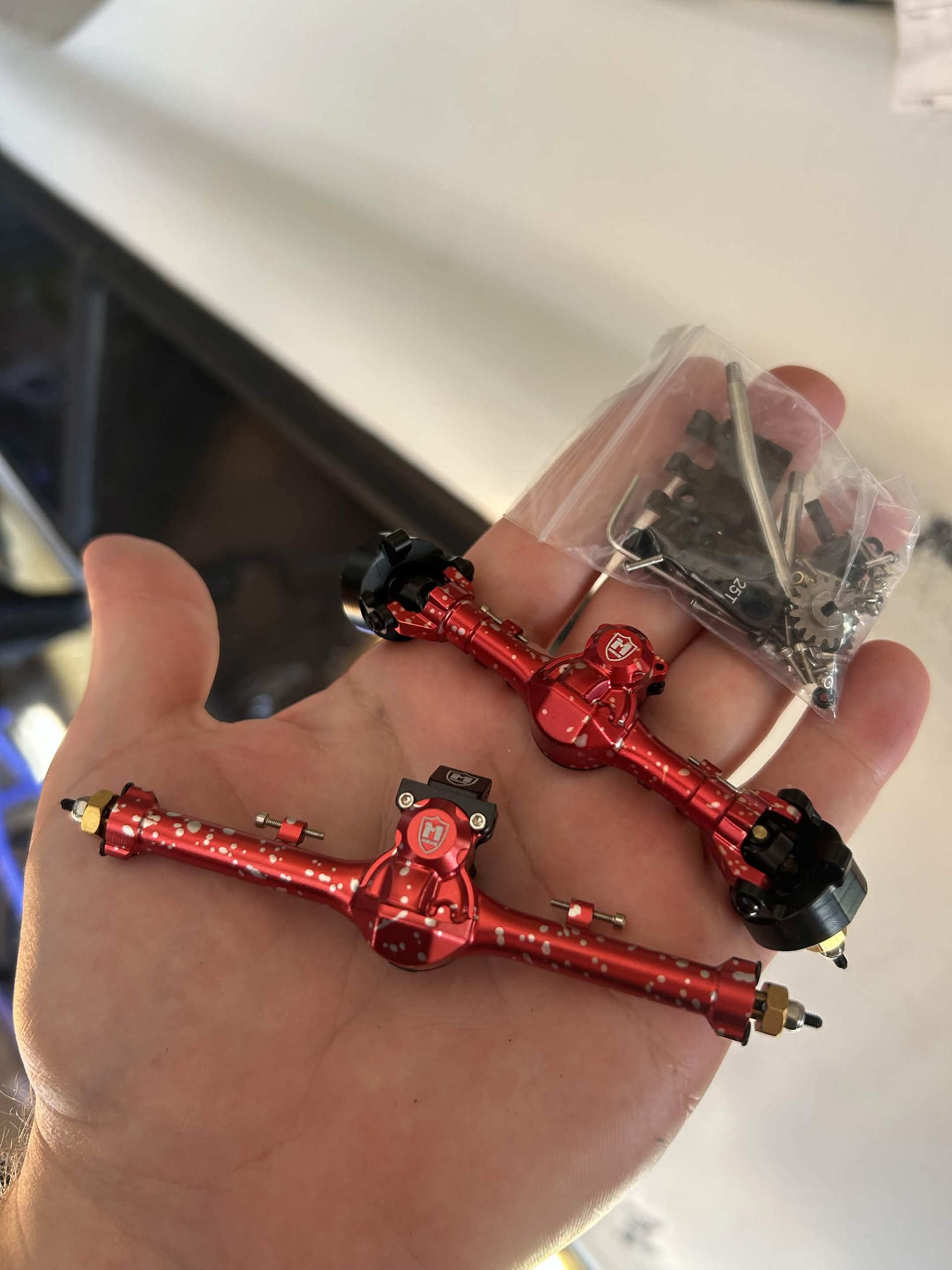 CRIMSON SPARK Meus v3 Metal Axles product image (2)