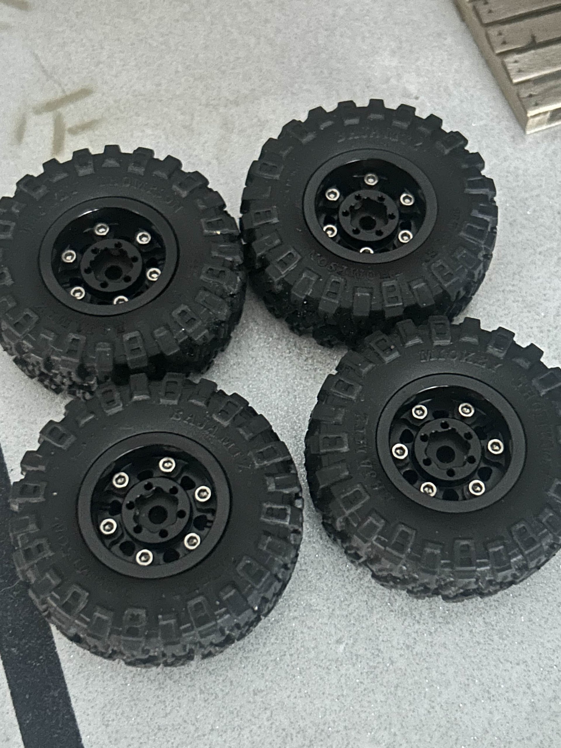 Injora wheels / Mickey Thompson tires product image (4)