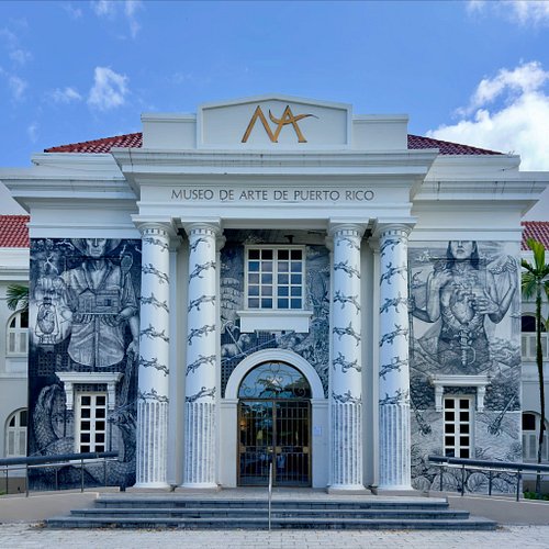 San Juan’s Museo de Arte de Puerto Rico gives Puerto Rican art the whole building. We found peculiar beachgoers, political hu...
