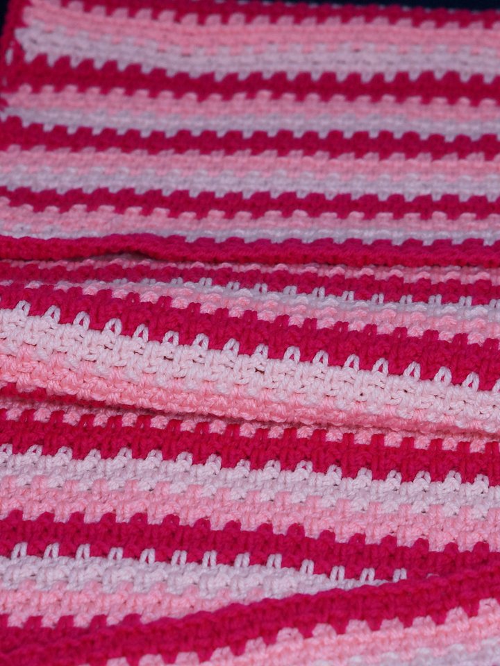 Moss stitch rectangular shawl crochet pattern product image (1)