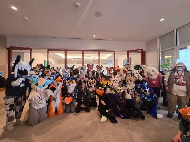 Got to have fun for 1 day at AnthrOhio. If it was a weekend before I would've gone for the whole weekend. But today is race day. I am also happy I got to meet @Autumn Blessings 🔜 AnthrOhio and get some pictures!