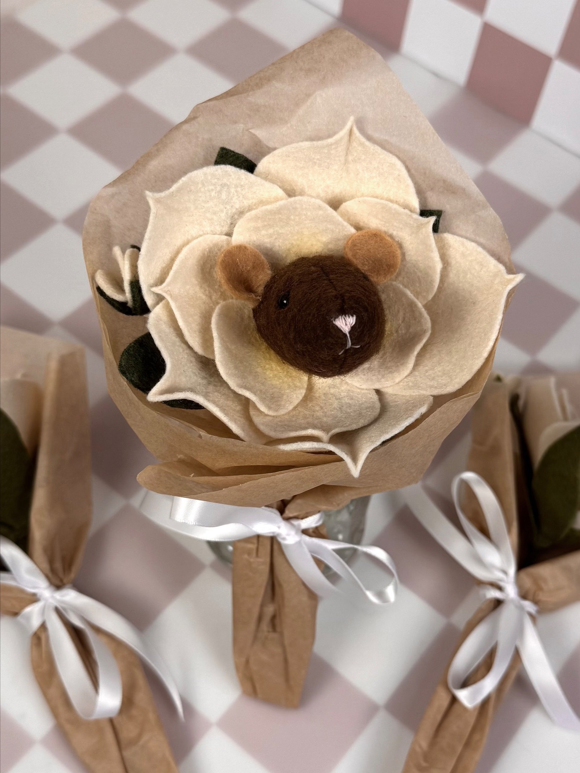 Magnolia (like) Rat Flower product image (8)