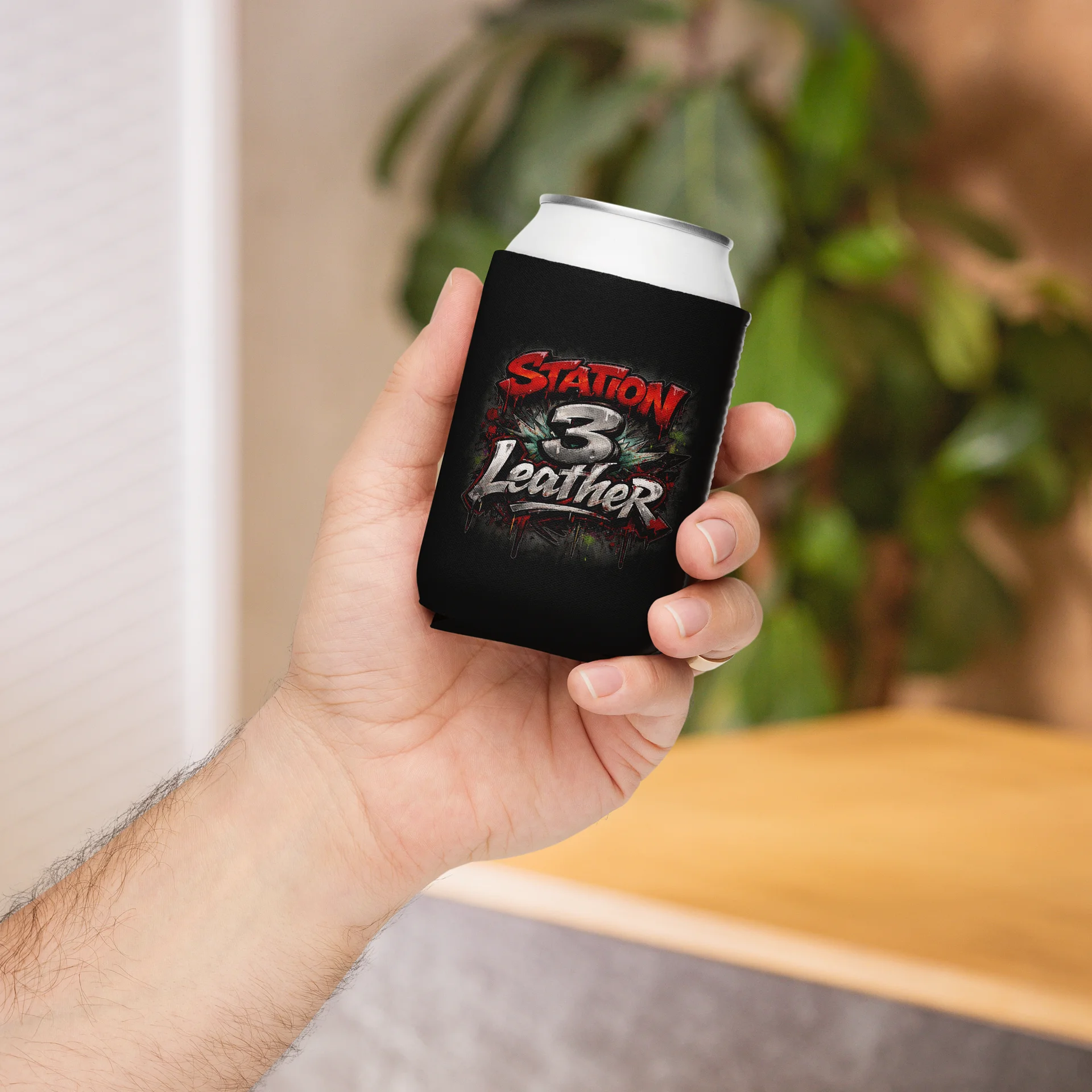 Graffiti Glam Can Cooler product image (4)