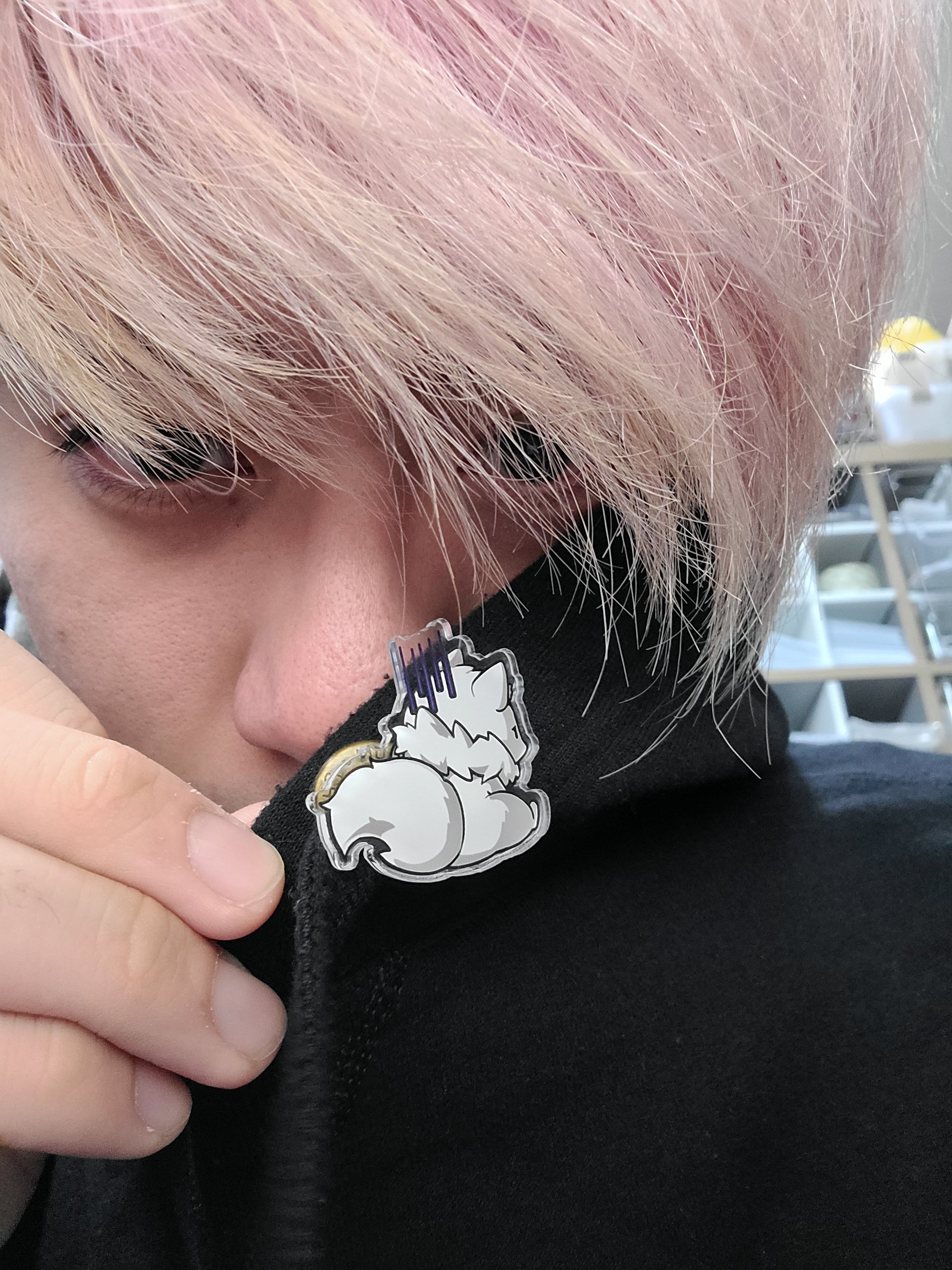 WoWoWolf Angy - Acrylic Pin product image (2)