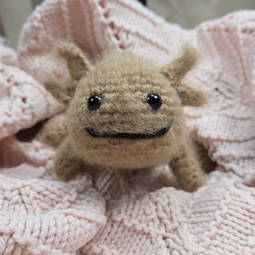 Made another little Blurp this past week and sent him out into the world - literally- international shipping!
Safe travels, l...