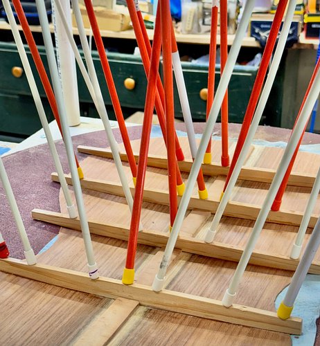 Back plate glue up day. Machiche back, redwood spine and Spanish cedar braces. 

#luthier #guitar #lookgoodsoundgood
