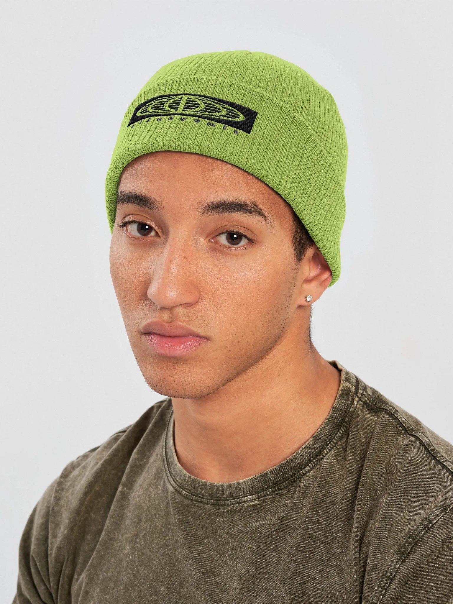 Globe embroidered beanie product image (3)