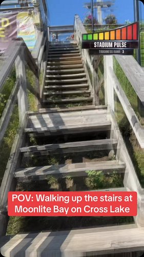 When you walk up the stairs at Moonlite bay after 20 beers on Cross Lake...

#minnesota #crosslake #brainerdlakes