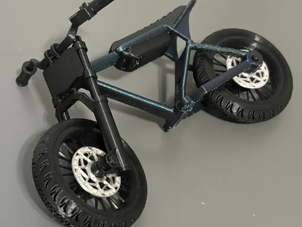 Macfox 1/9 scale Mini Macfox E Bike product image (2)