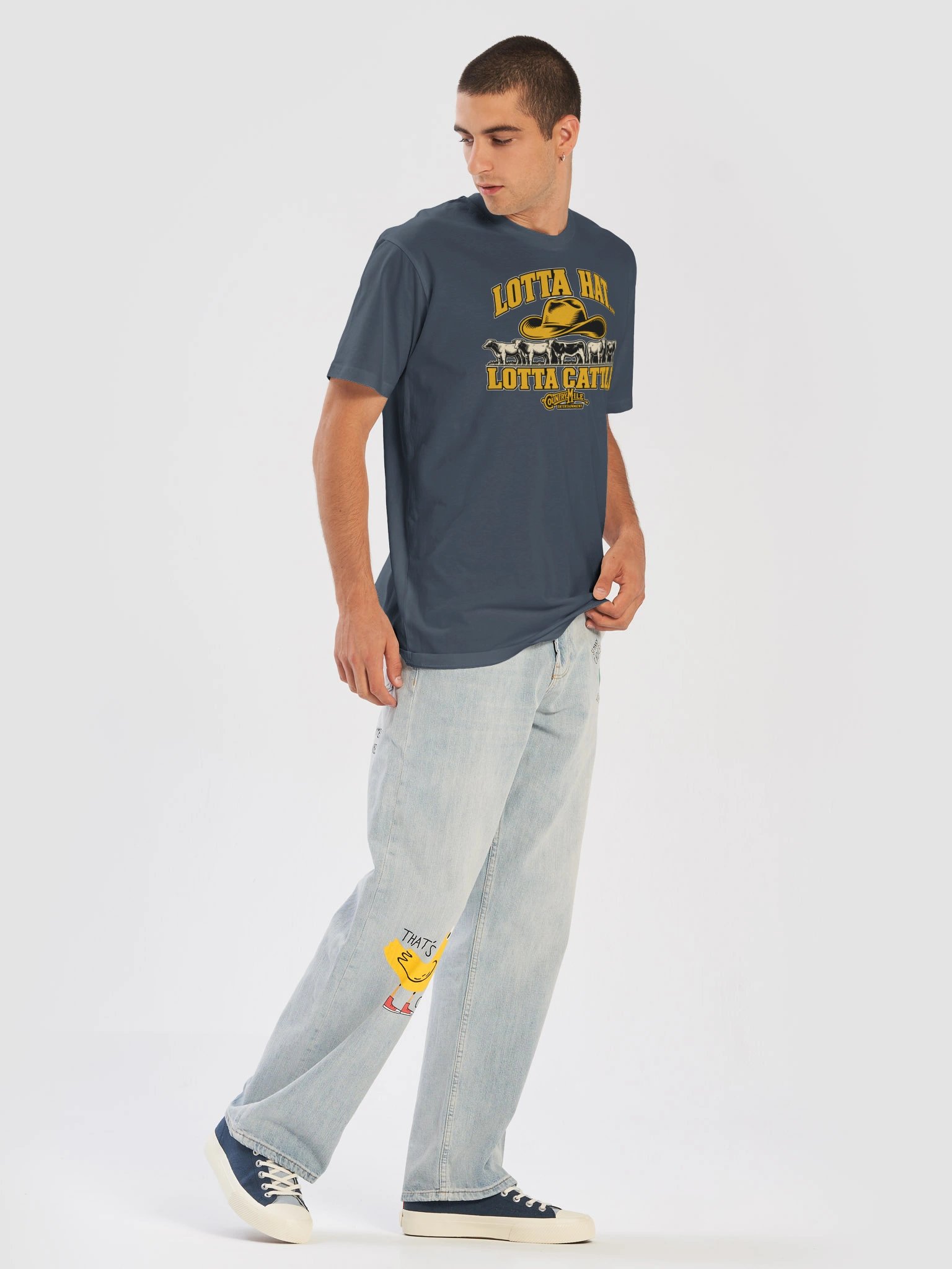 Lotta Hat...Lotta Cattle Unisex T-Shirt product image (29)