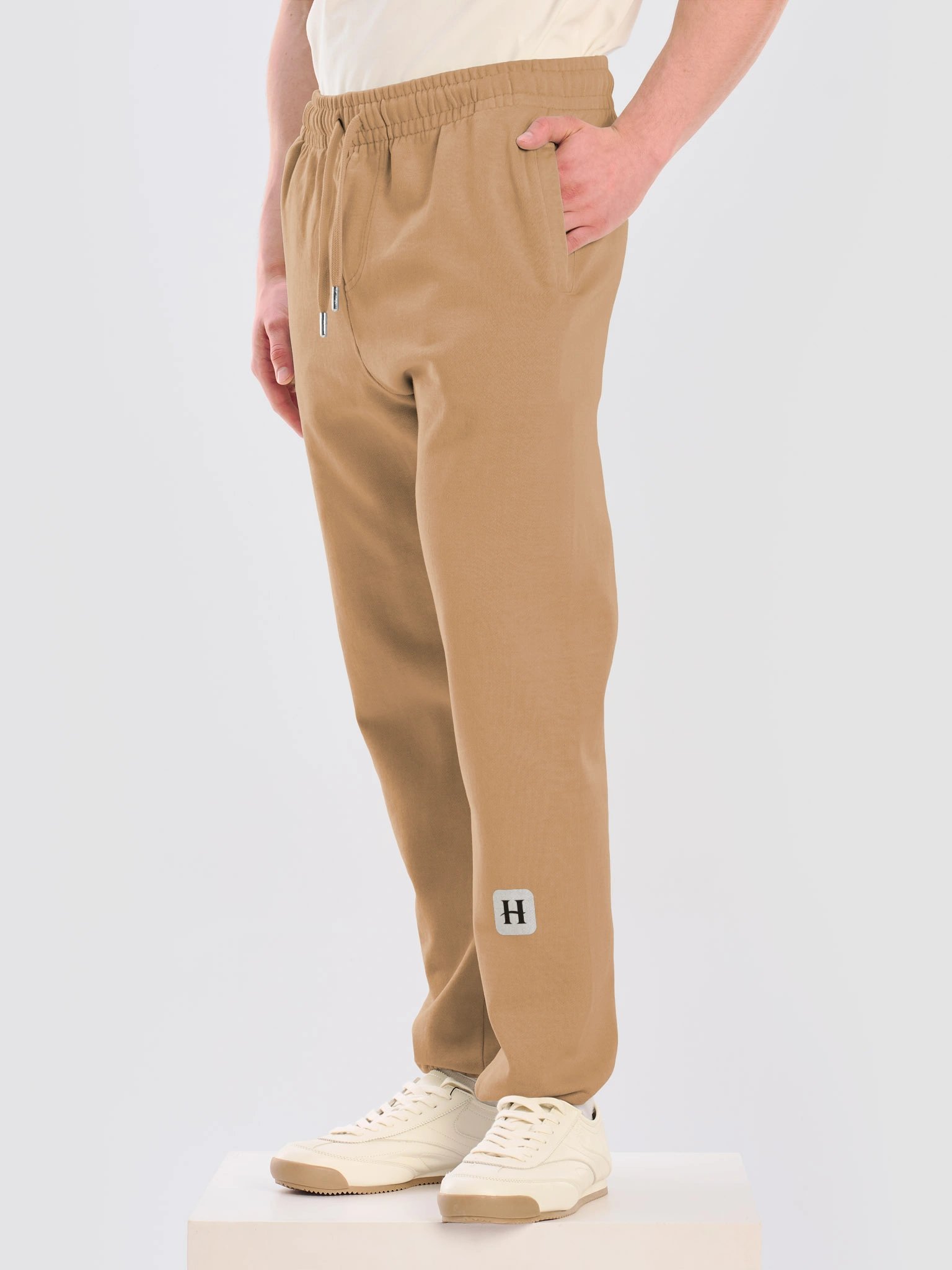 Burro Jogger Sweatpants with Logo Patch product image (5)