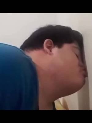 bros kissing the wall #gaming #streamer #youtube #twitch #viral #fortnite #funny #meme #memes 