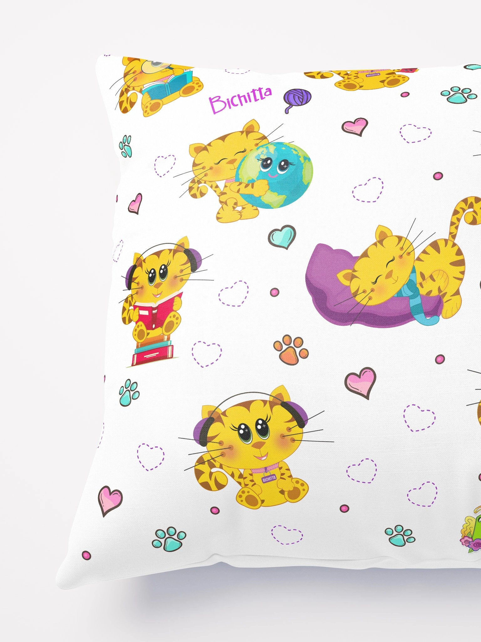 "Bichitta" Pillow product image (5)