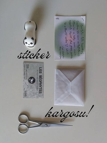 sticker kargosu💌siparişteki stickerlardan ikişer adet ekleyip hediye stickerlar ekledim geç gönderebildiğim için<3 ola ki hay...