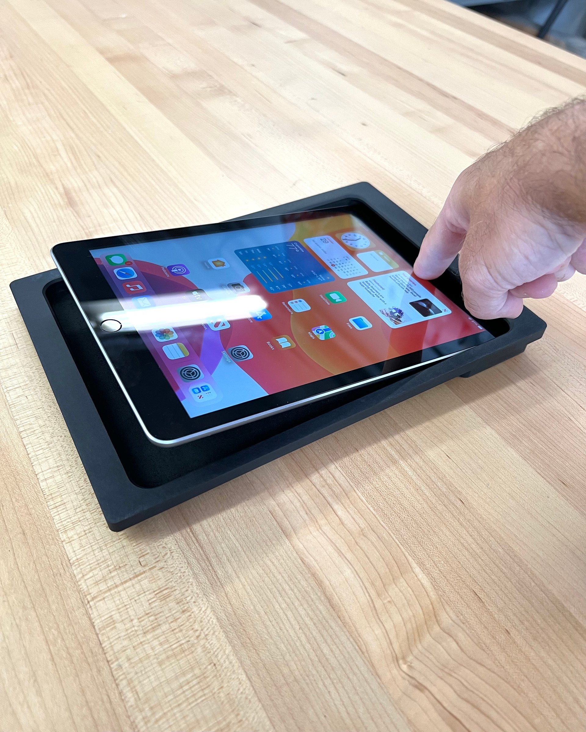 iPad Air, 9.7-inch, Gen 1 and 2 - SIDE SLIDER Dash Kit product image (1)