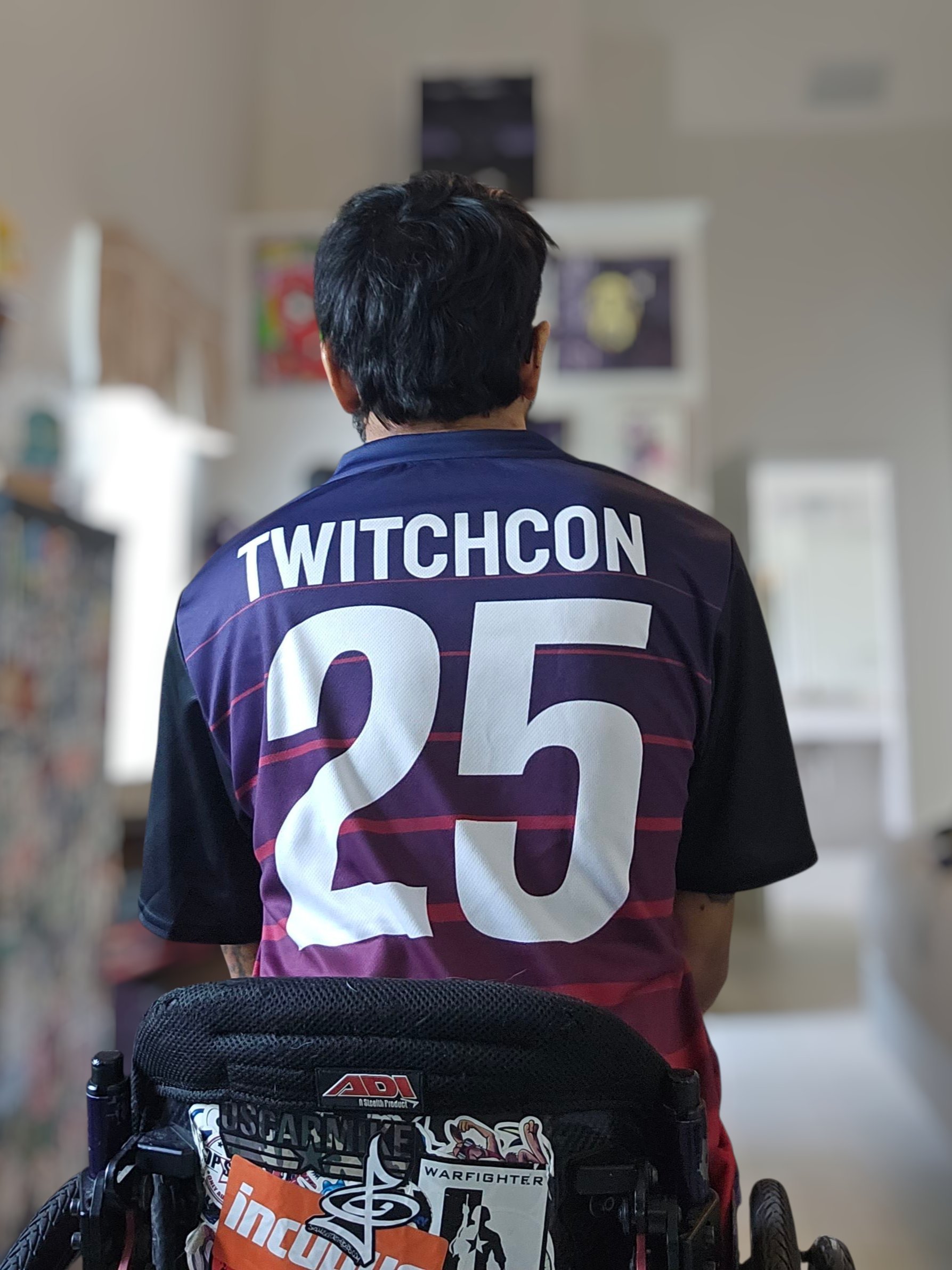 DRAGON GAMES - Football Jersey - TWITCHCON Edition product image (4)