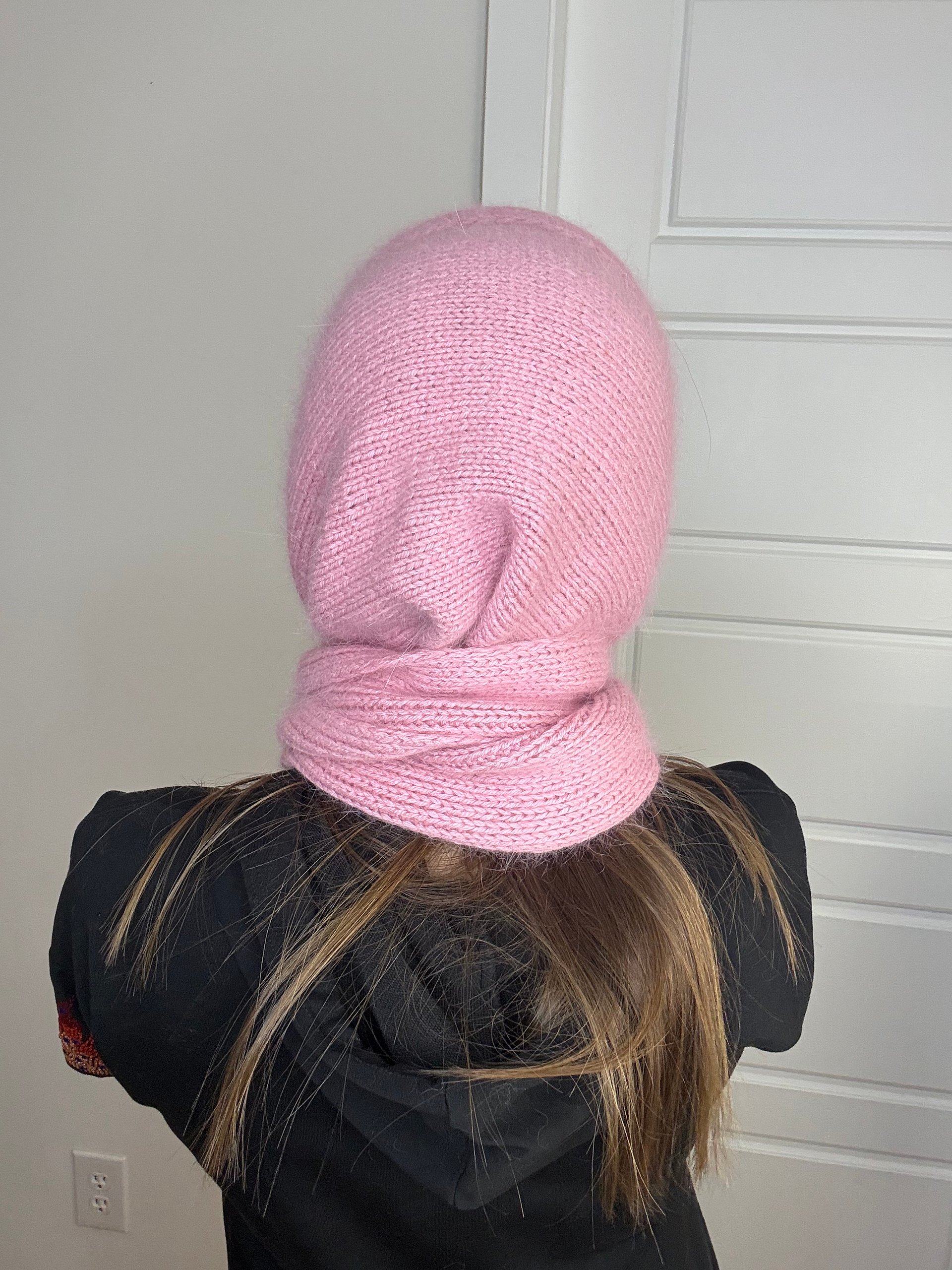 Knit Hat-Hood with Ties Pattern product image (9)