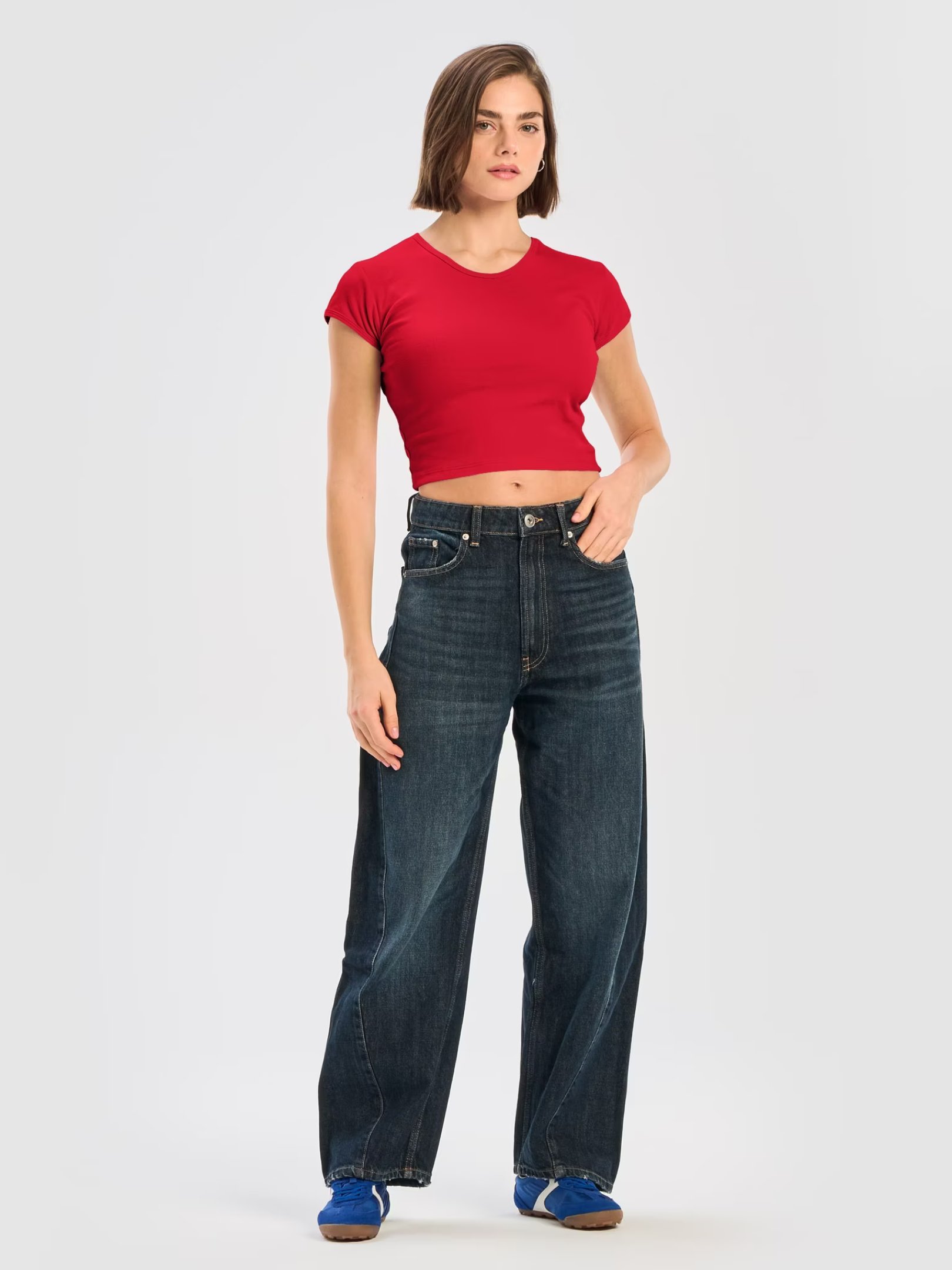 GUILLOVELO BREEZE WOMEN CROP product image (3)