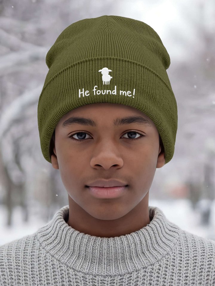 He found me! Embroidered Cuffed Beanie – Soft & Cozy Unisex Accessory for Everyday Elegance product image (1)