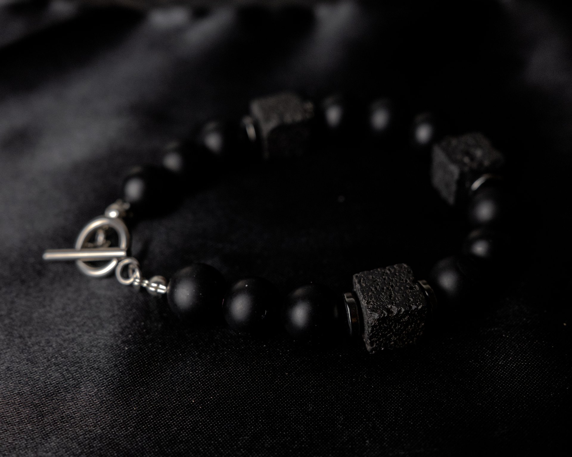 Onyx & Lava Stone Beaded Bracelet | Toggle Clasp product image (3)