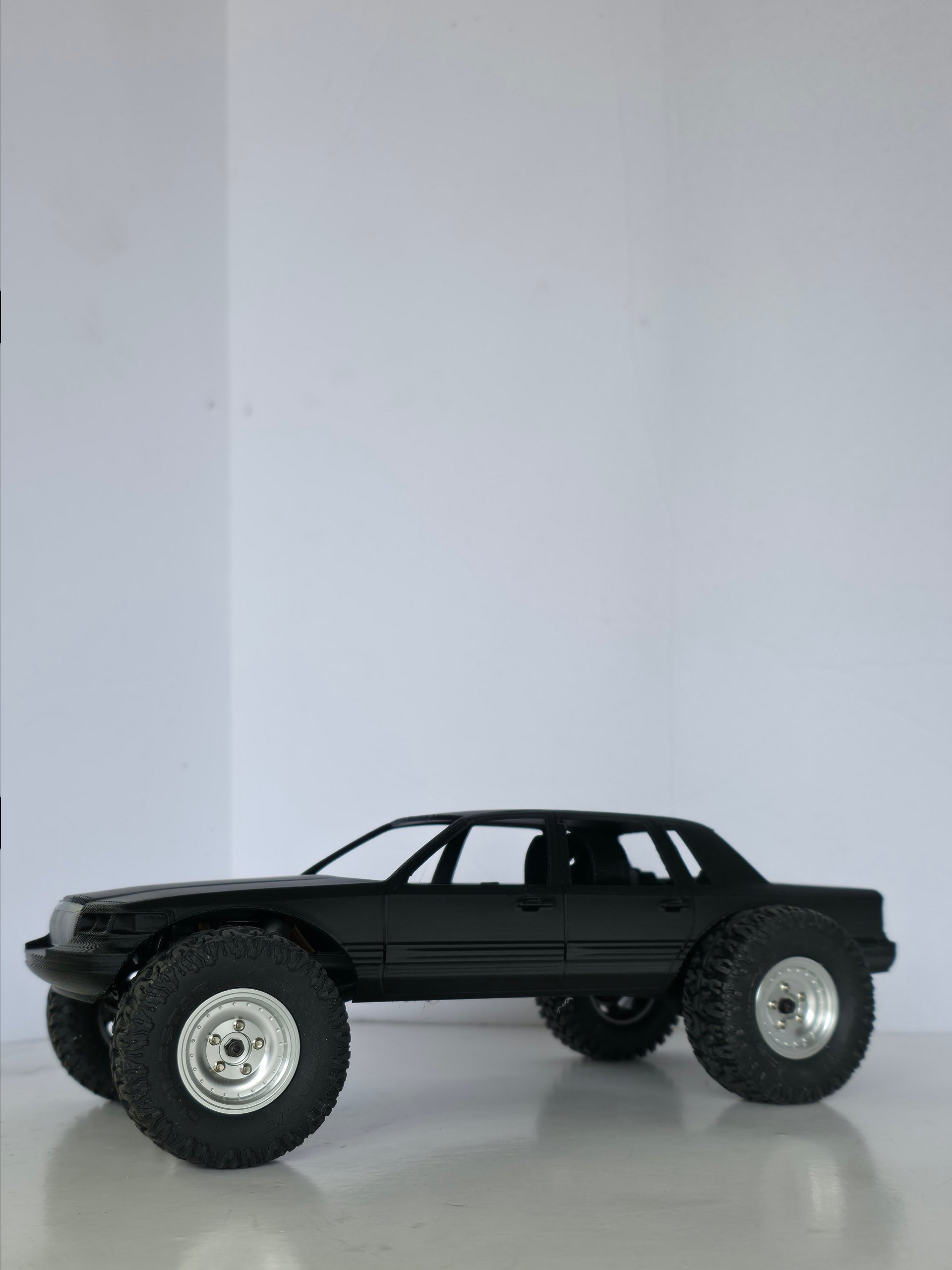 97 towncar product image (9)