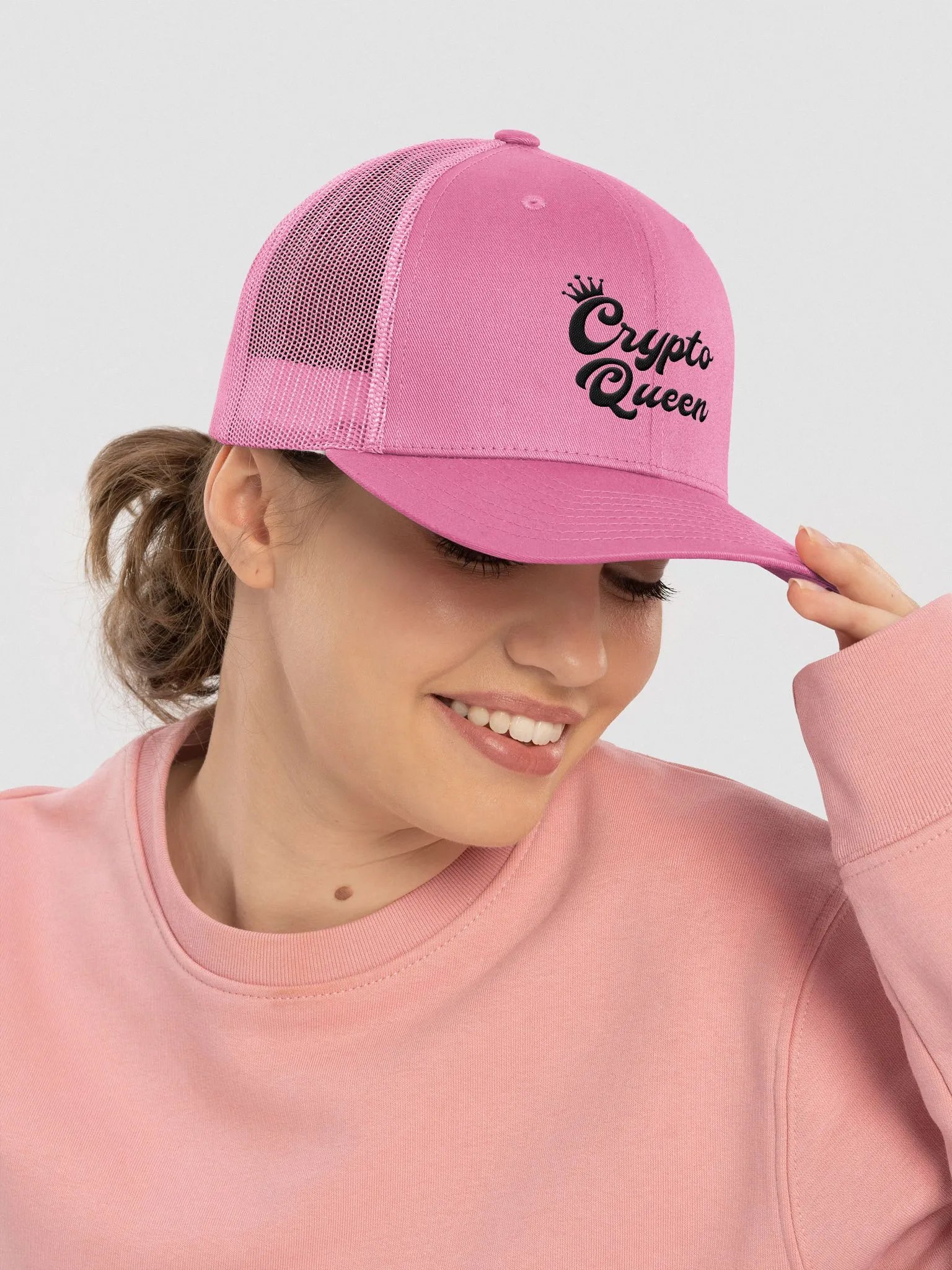 Retro Vibes Trucker Hat: Crypto Queen product image (3)