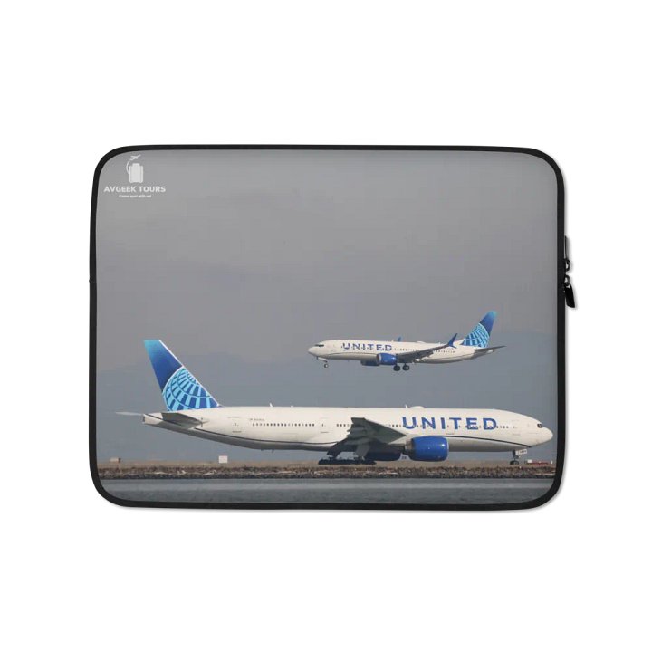 United Skies Laptop Sleeve product image (1)