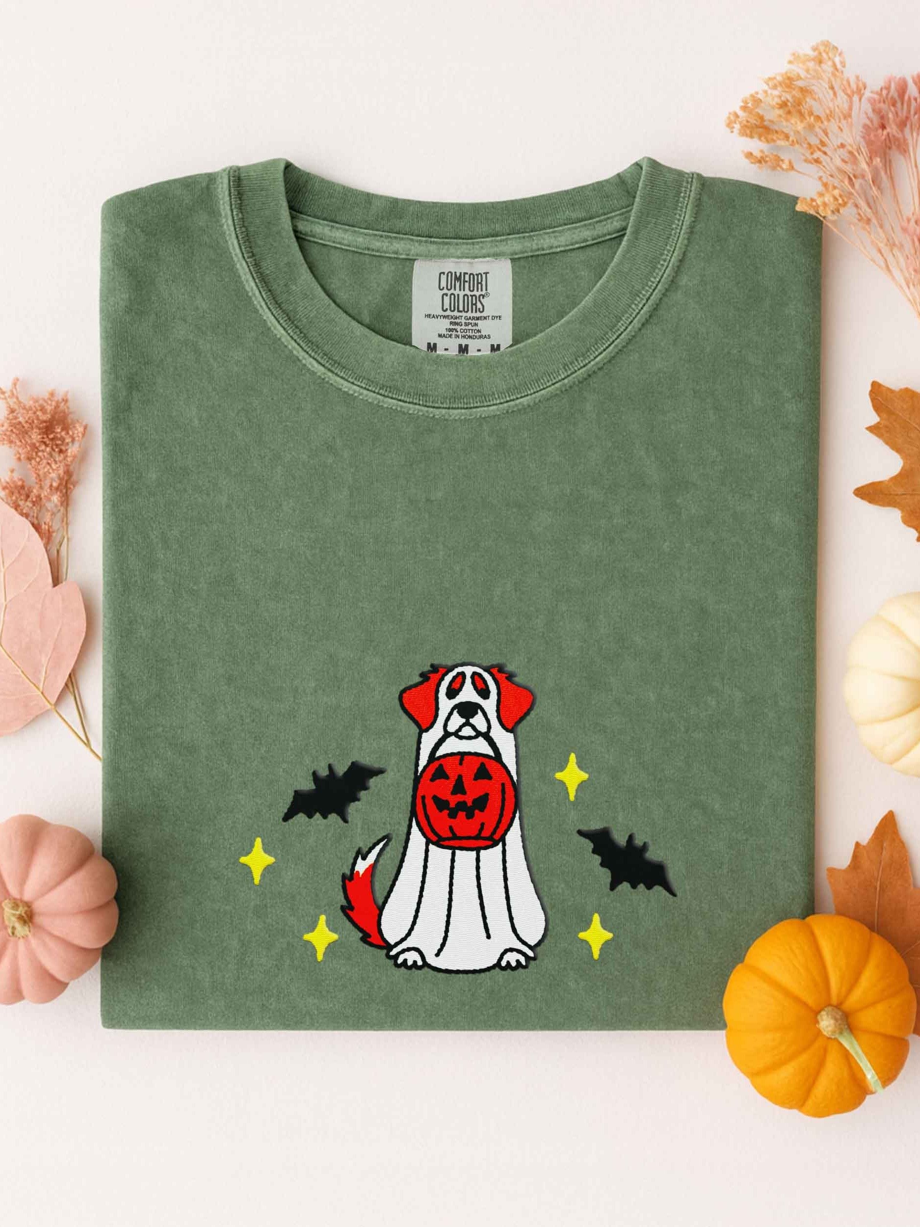 Halloween Nova Scotia Duck Tolling Retriever(Golden Red & White) Embroidered T-Shirt product image (1)