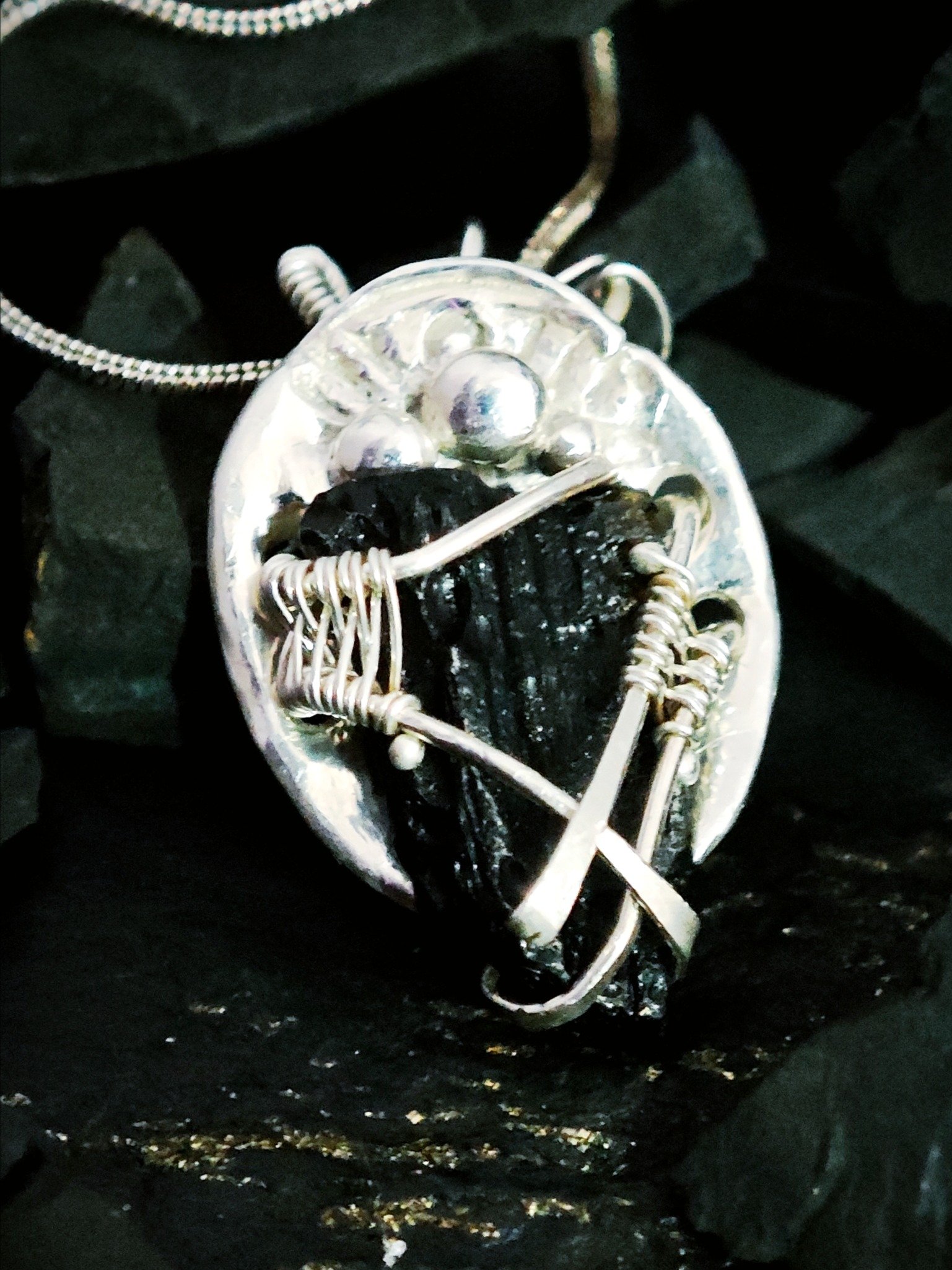 Tektite Mothership Pendant product image (8)
