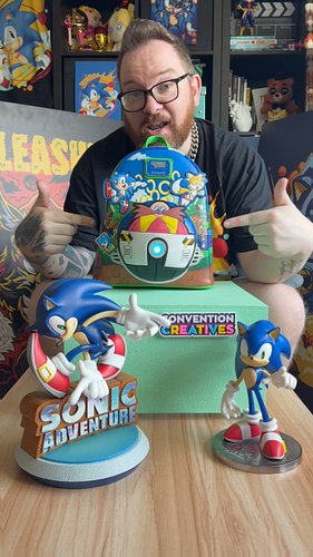 My 5 favourite things about this new Sonic the Hedgehog loungefly bag that I got from the lovely @funko_europe 

#sonicthehed...