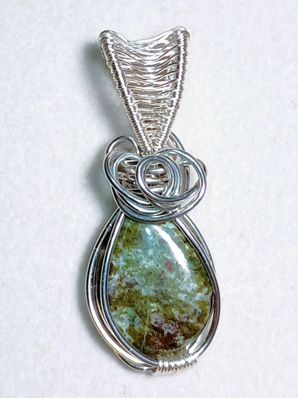 Grounding & Connection Bloodstone Pendant | Hand-Wrapped, Silver-Tone product image (3)