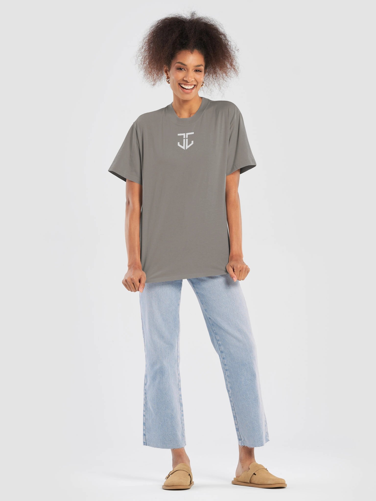 Minimal White Emblem Oversized Tee product image (7)