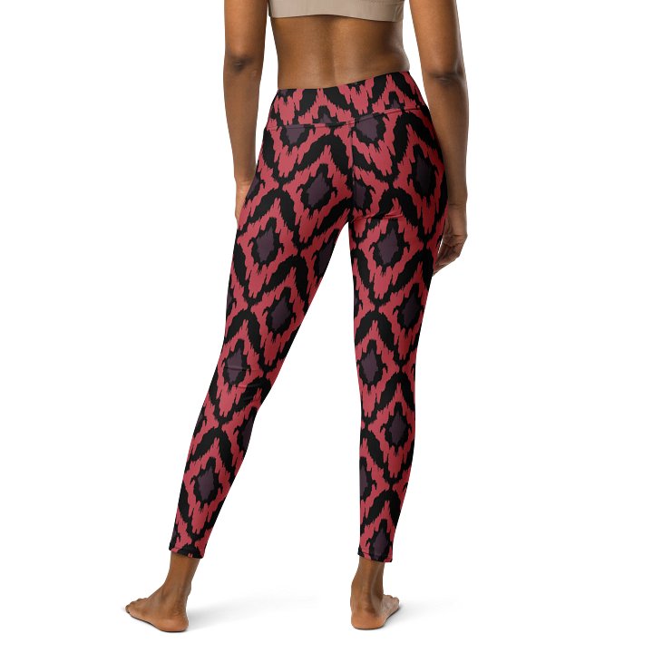 Vibrant Aztec Pattern High-Waisted Yoga Leggings product image (2)
