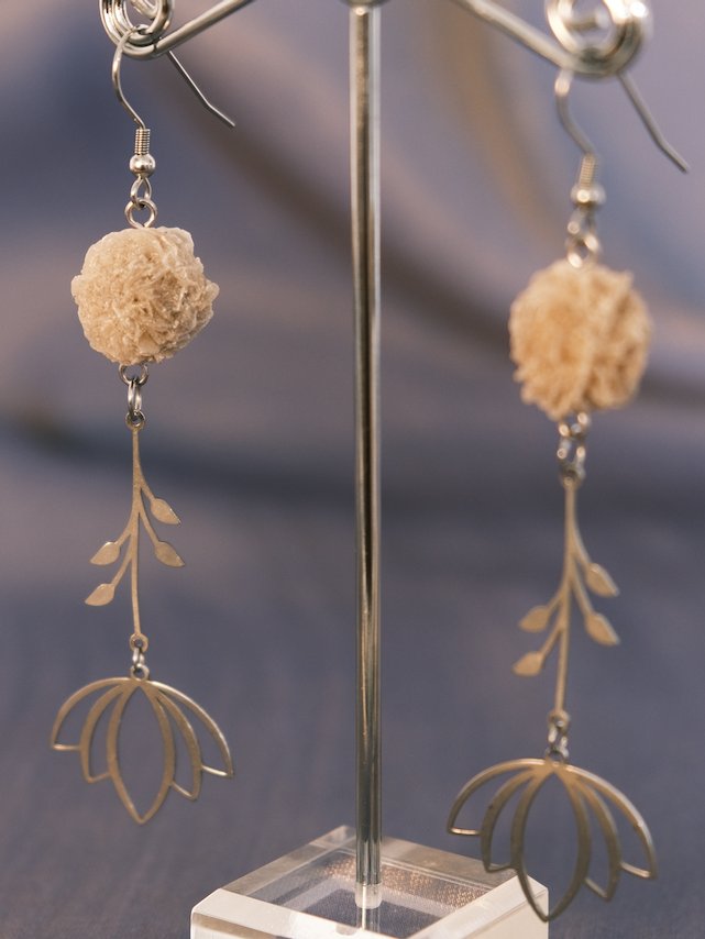 i feel Open - Desert rose selenite earrings product image (6)