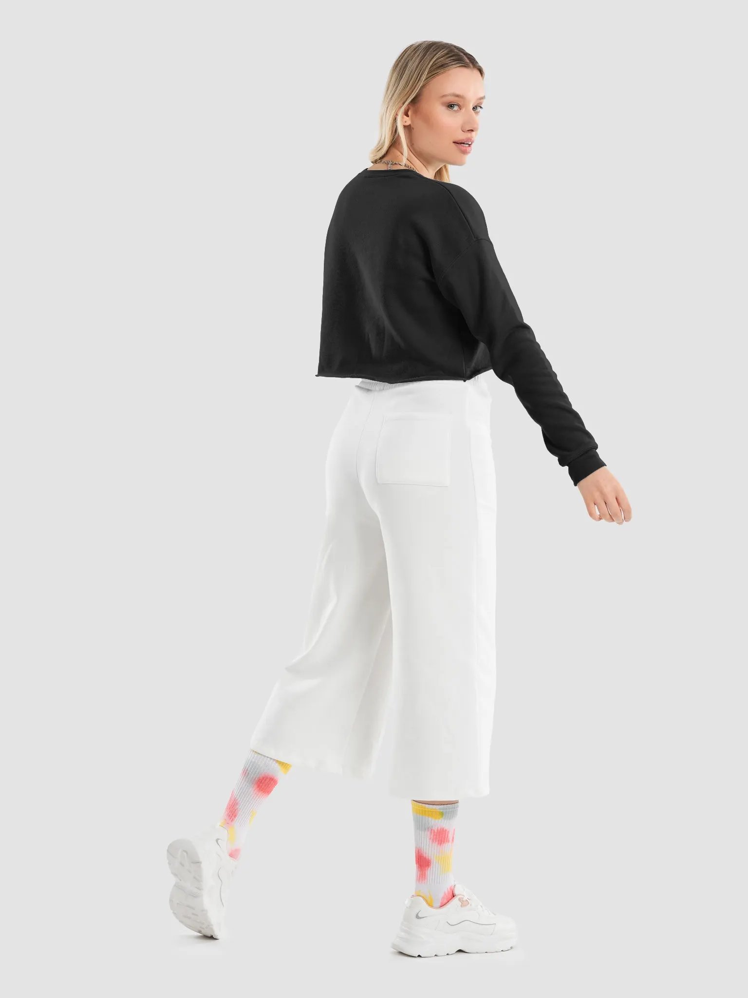 Female Legends Cropped Tee. product image (33)