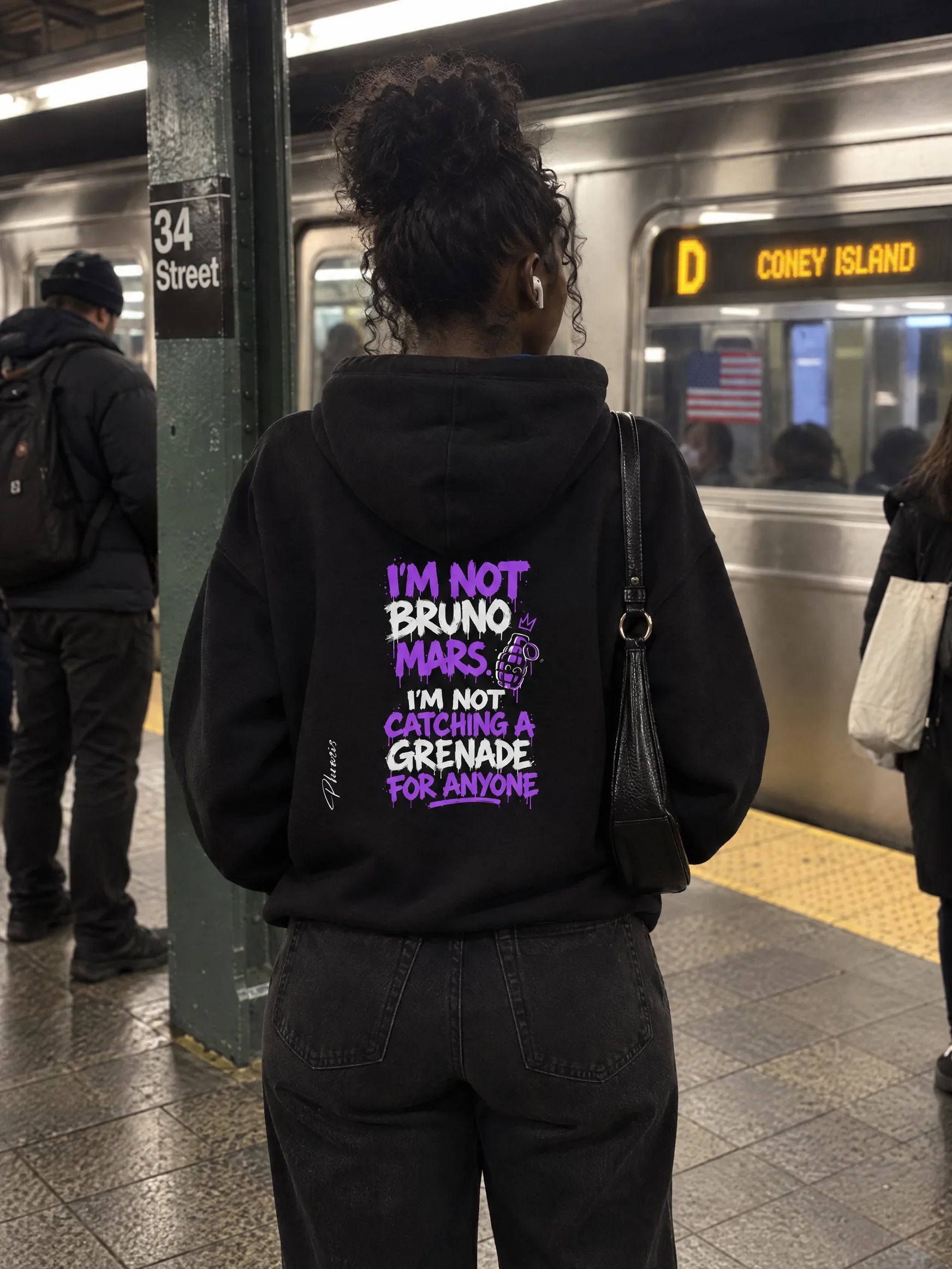 Bruno Mars - Grenade - Hoodie — Black — photo 1 of 12