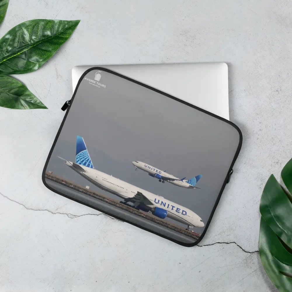 United Skies Laptop Sleeve product image (3)
