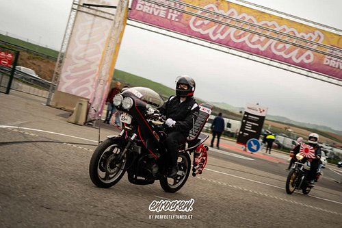 Como una estrella fugaz 💫 pide un deseo

Gracias a @perfectlytuned.ct y @unlock_med1a por clavar esas fotazas.

#eurocrew #bo...