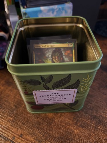 Brewing something yummy 🍵

Deck box Inspired by @moonplaysmagic
.
.
.
.
.
.
.
.
.
.
.
.
#mtg #mtgcommander #magicthegathering...