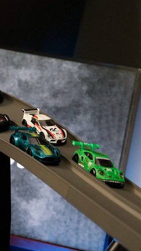 Which GT3 team are you rooting for?

▶️ Full race now live on YouTube! 

#gt3 #imsa #hotwheels #hotwheelstrack #toys